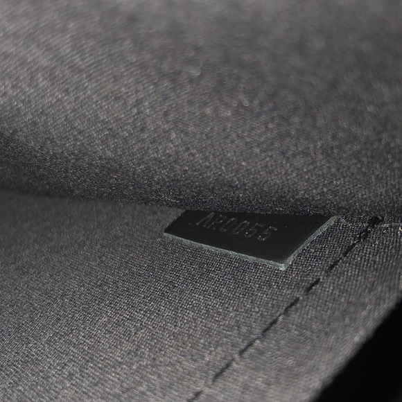 Louis Vuitton Epi Segur MM - Picture 6 of 8